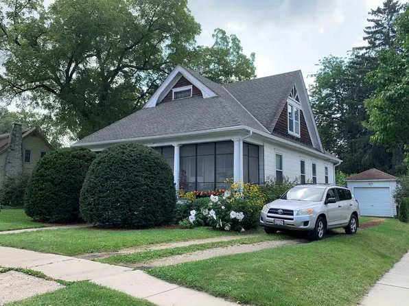 168 W Lake Park Pl, Lake Mills, WI 53551