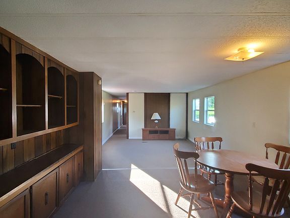 5th image of 340 Millers Grove Rd