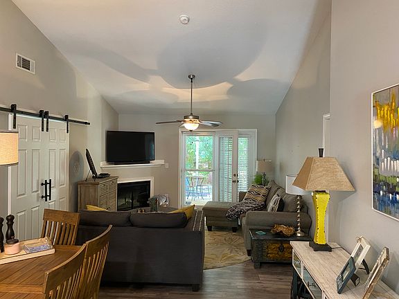4th image of 2917 Hyde Place Cir