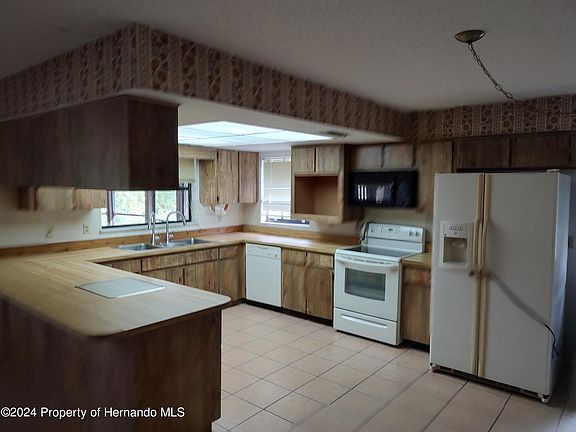 2nd image of 7061 E Greenup Ct