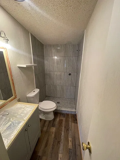 3 bed, 2168 sqft, $2,400 — Photo 2