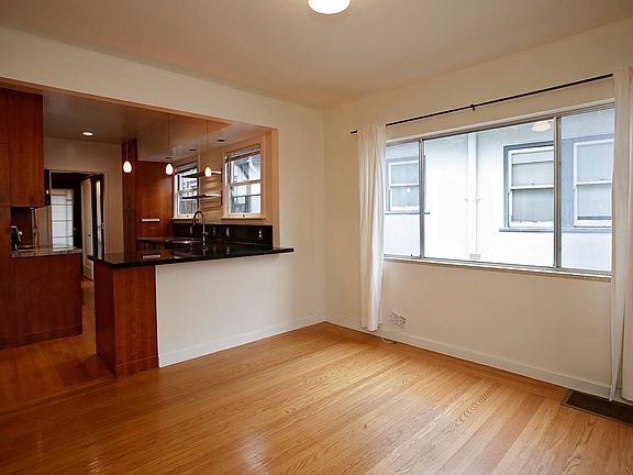 4th image of 341 Olive Ave