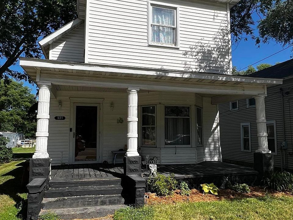 1st image of 521 Main St