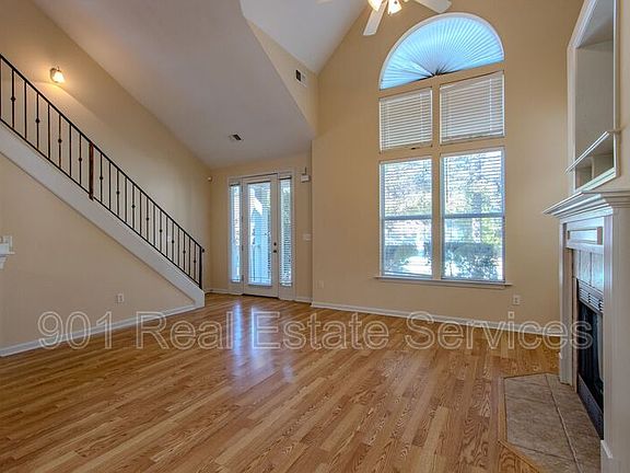 2nd image of 1324 Island Shore Dr