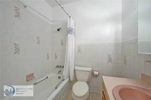 Rented by Metropolitan Property Group | media 18