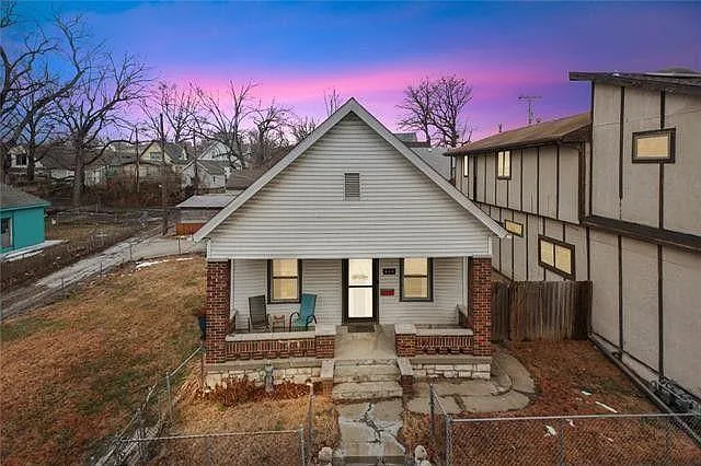 604 Ohio Ave — Photo 1