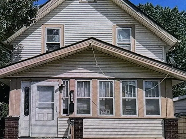 404 Kennet Ct NW, Canton, OH 44708