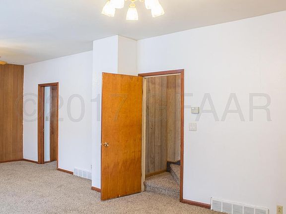 5th image of 1544 31st St NE