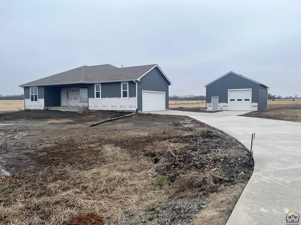 3049 SW Auburn Rd, Topeka, KS 66614