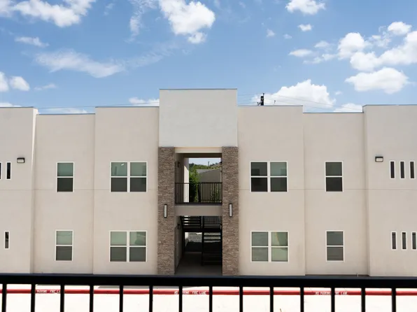 7518 Raymond Chandler Dr, Laredo, TX