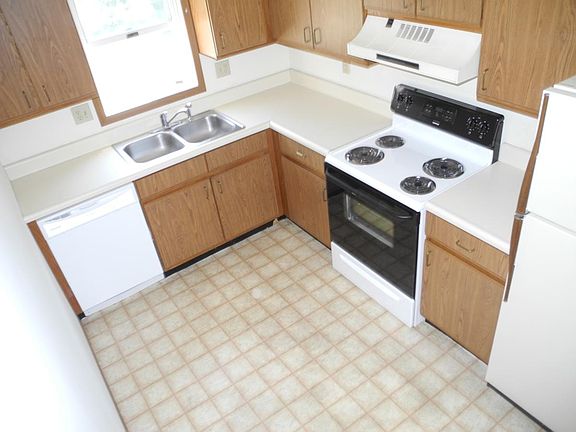 5th image of 61 Hollinger Avenue # Fl 2nd