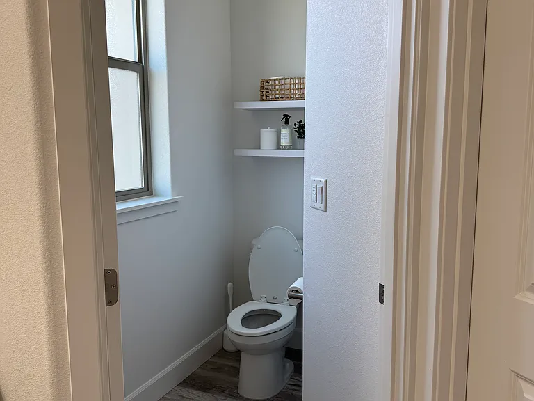 7813 Coldwater Dr — Photo 16