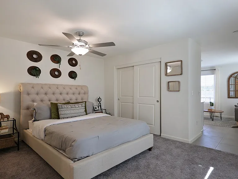 656 Suzanne Dr #B — Photo 3