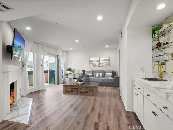 5224 Zelzah Ave Unit 108, Encino, CA 91316