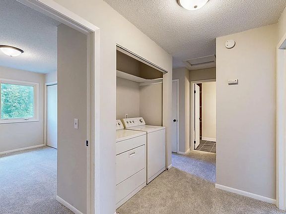 3rd image of 929 40th St NW