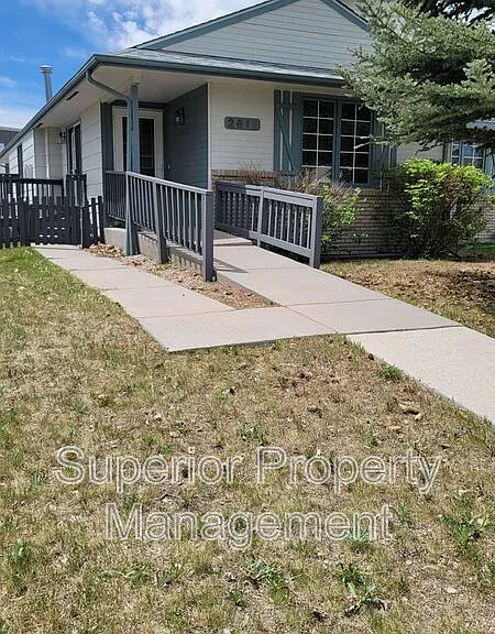 2619 Sagebrush Ave — Photo 2