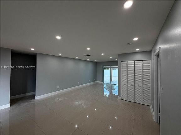 4th image of 14932 SW 65th Ter