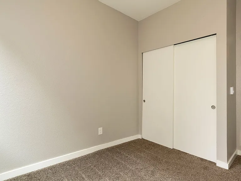 Clairemont Apartments — Photo 40