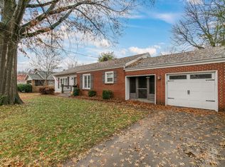 909 S Kickapoo Ave, Springfield, MO 65804