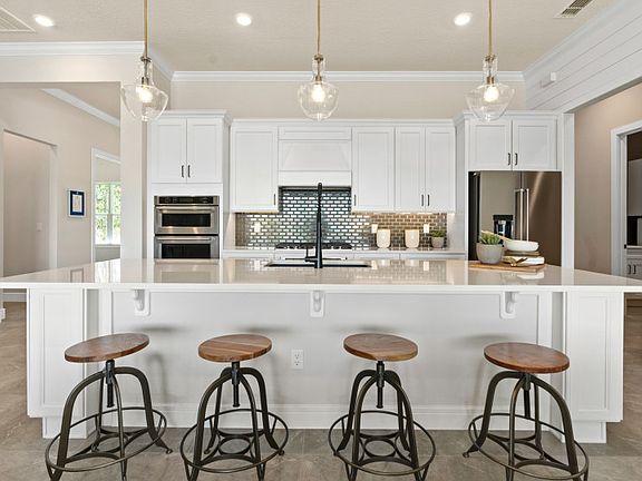 Built-in Gourmet Kitchen