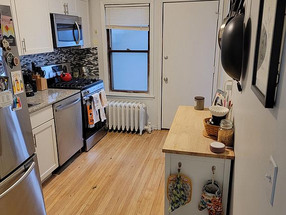 3rd image of 3714 Grand Ave S #1
