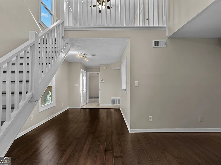 1674 Wynndowne Trl SE — Photo 7