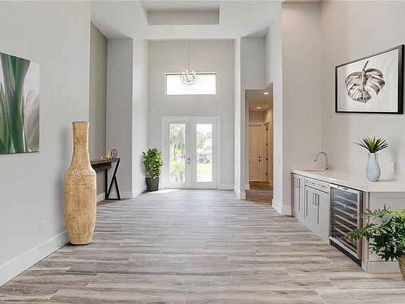 3rd image of 27080 Driftwood Dr