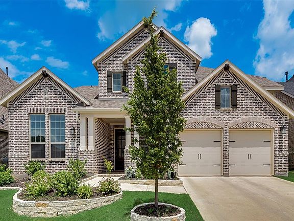 2nd image of 9208 Pecan Woods Trl