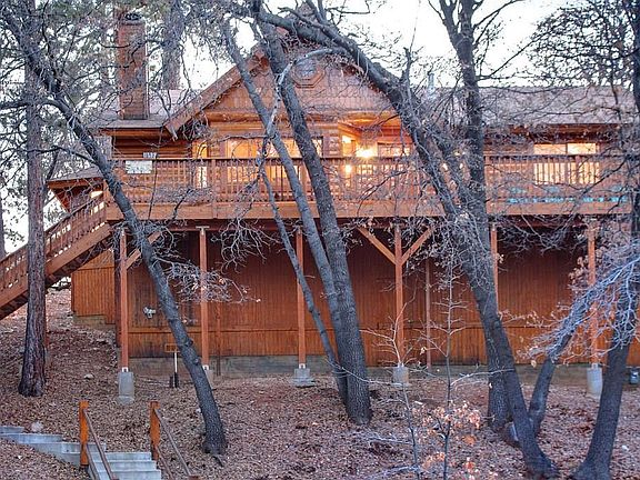 4th image of 1693 Columbine Dr