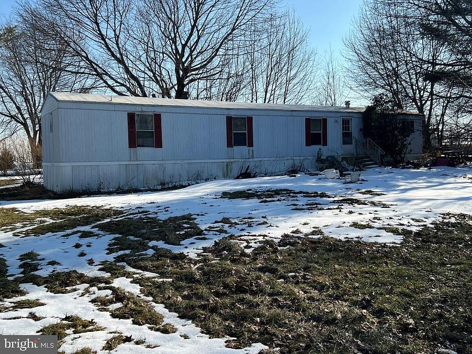 2nd image of 5740 Meadeville Rd