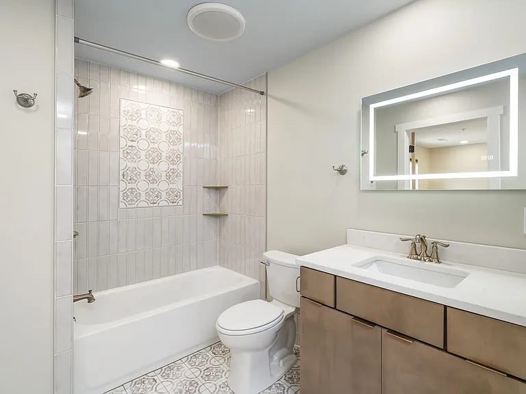 100 E Tennessee Ave #101 — Photo 21