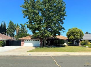 1919 Deerfield St, Bakersfield, CA 93314