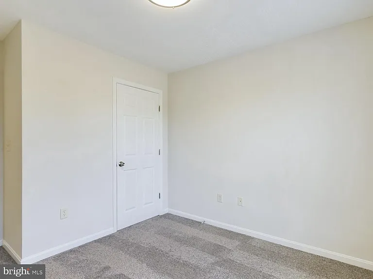 302 Baughmans Ln #M — Photo 19