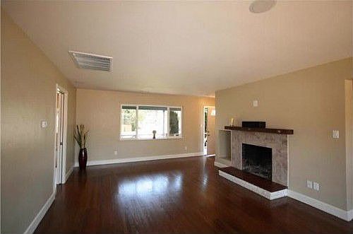 5th image of 1786 Greenfield Dr