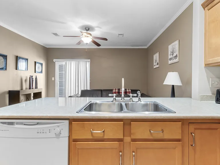 129 Alexander Blvd — Photo 14
