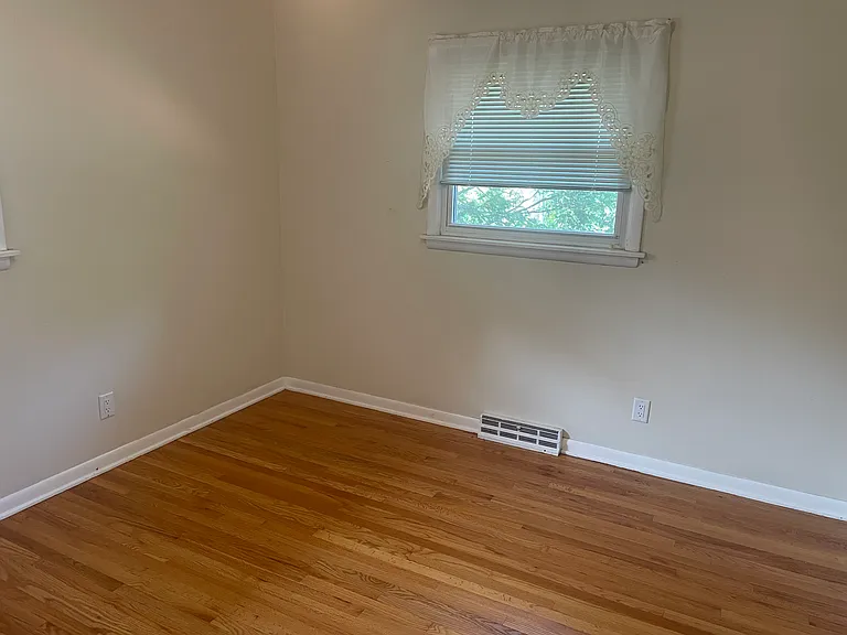 4612 Newcastle Rd — Photo 13