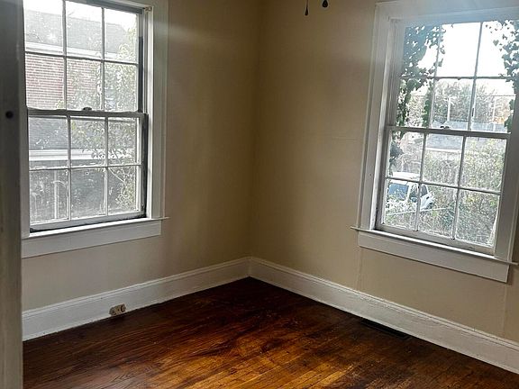 4th image of 2683 Suwanee Ave