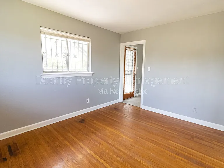3810 Nandena Dr — Photo 10