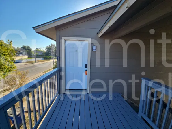 933 Park Plz, Austin, TX