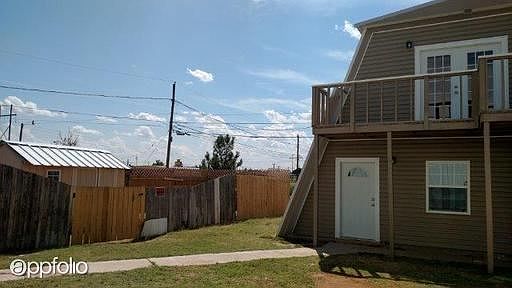 3rd image of 1200 Hickory Ave