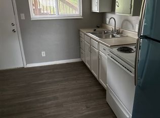 1042 Forest Ct APT 8, Kansas City, KS 66103