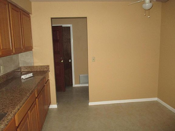 2nd image of 940 Margie Dr