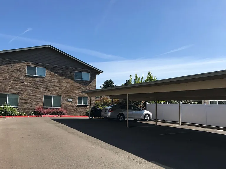 ES2275 -Eagle Rock Apartments — Photo 23