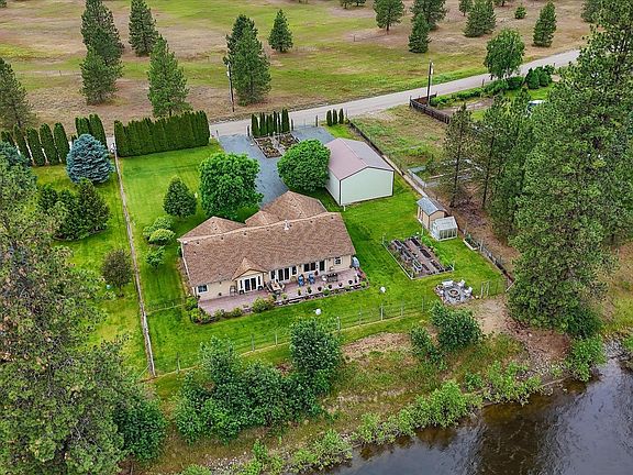 4th image of 61 Paradise Cove Rd