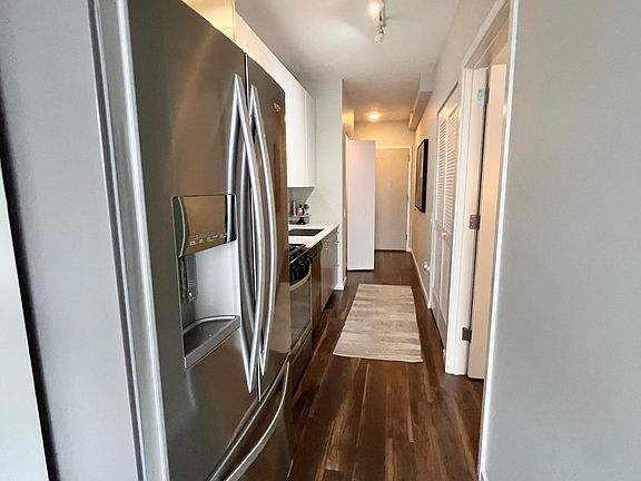 2nd image of 1111 S Wabash Ave #205
