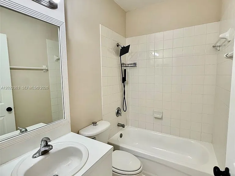 3330 NE 13th Circle Dr #11122 — Photo 19