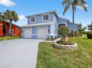 8225 Pelican Harbour Dr, Lake Worth, FL 33467
