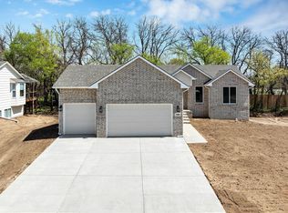 1542 S Meadowhaven St, Andover, KS 67002