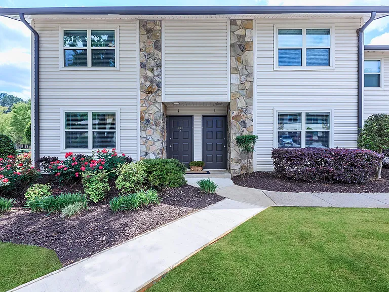 Laurel Ridge Apartments — Photo 71