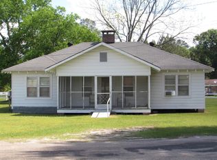 18 Schoolhouse St, Foxworth, MS 39483